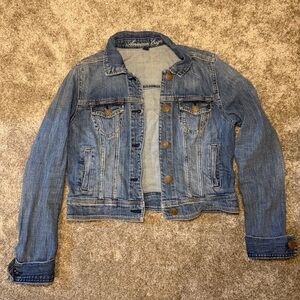 American Eagle Outfitters Light Blue Denim Jacket
